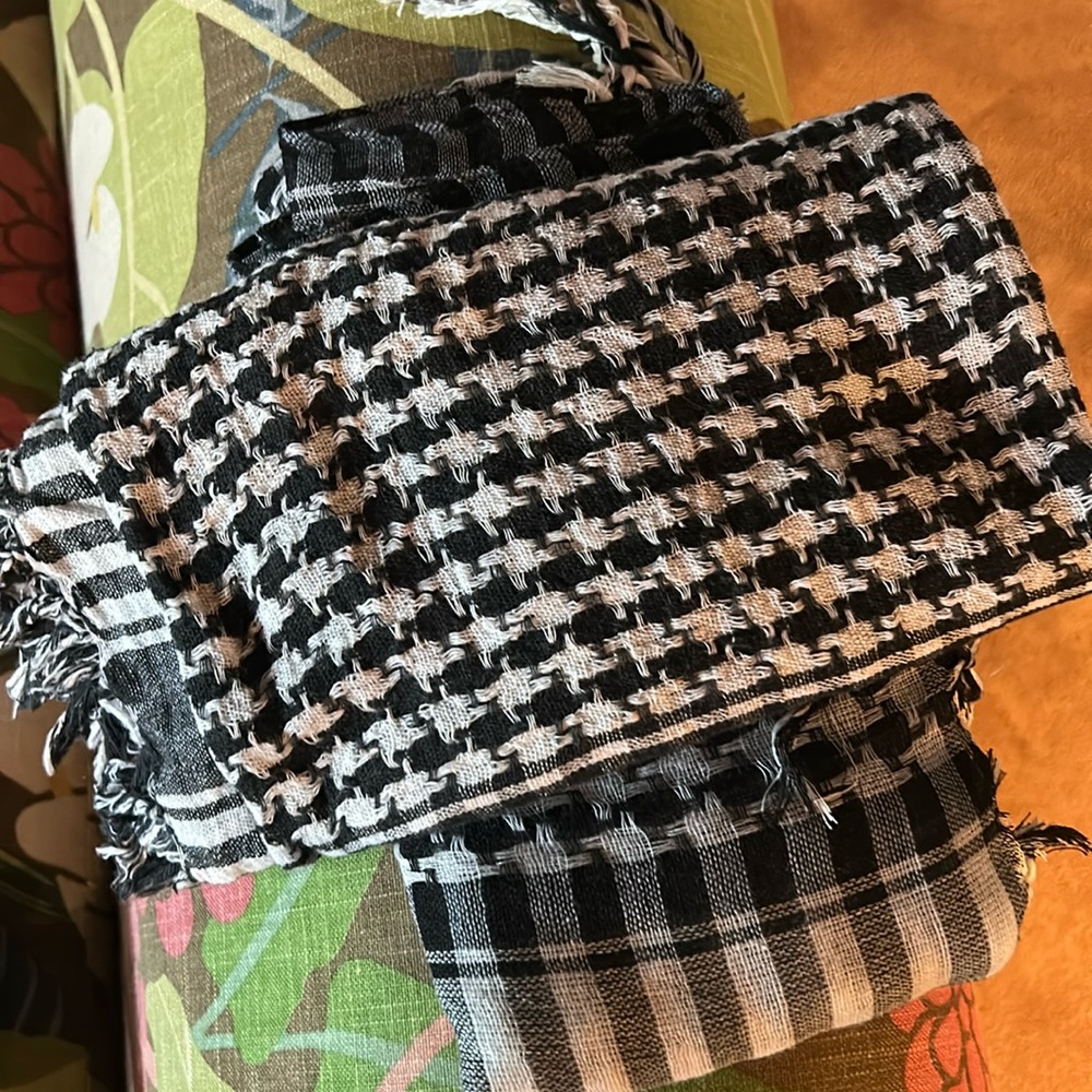 NWOT Protect your face and neck with Camcon Shemagh in black w/fringe.